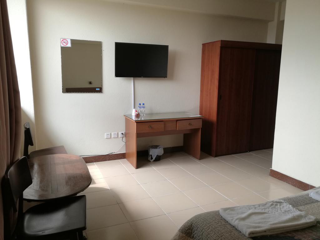Hotel Ta Ta Chino La Brigada ภายนอก รูปภาพ