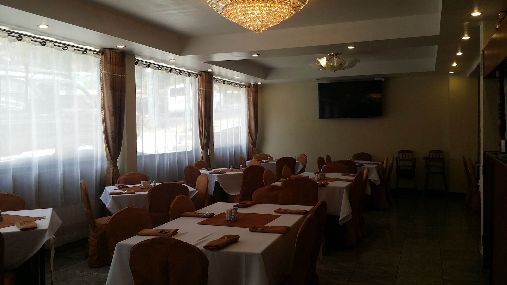 Hotel Ta Ta Chino La Brigada ภายนอก รูปภาพ